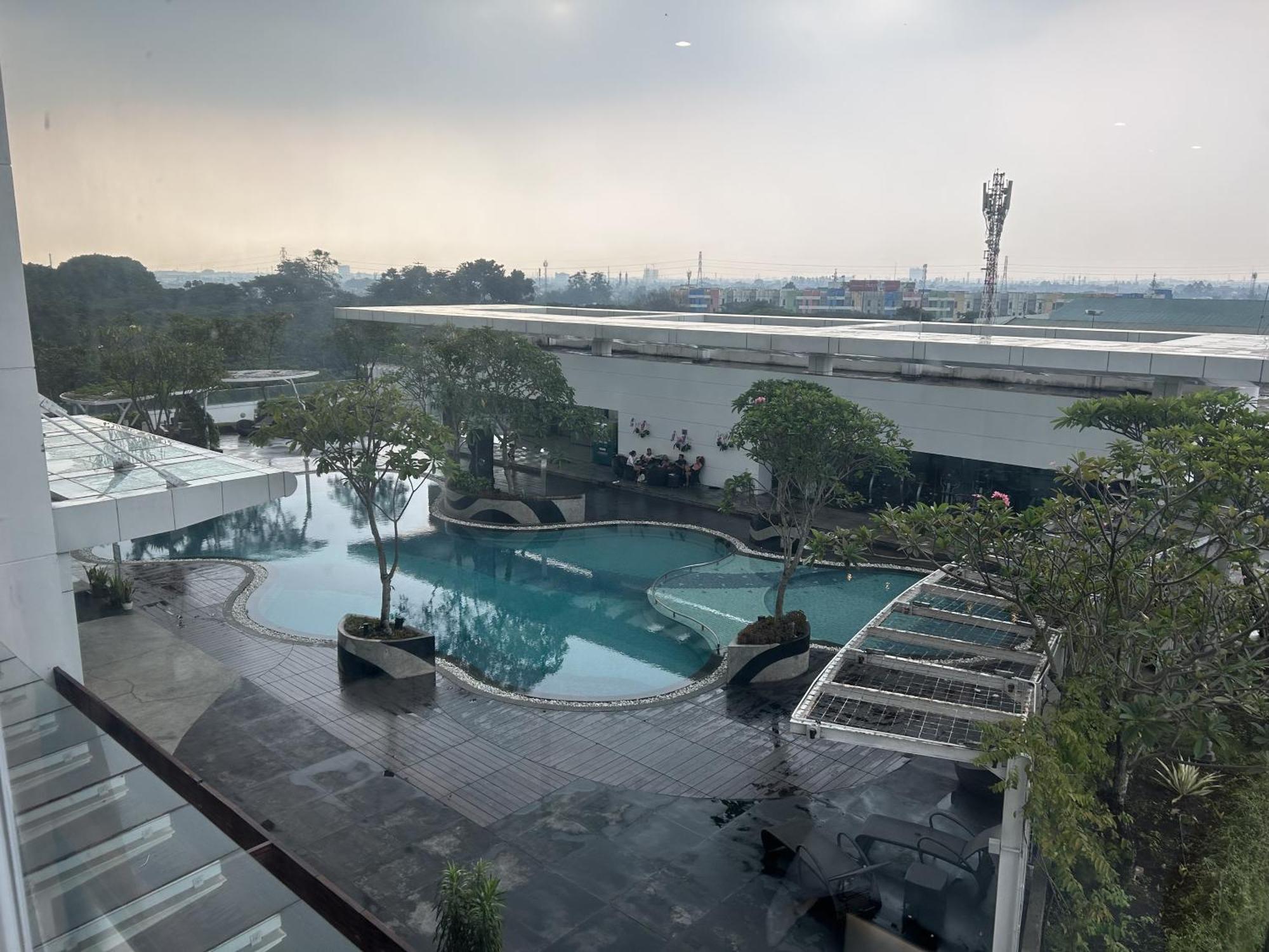 U Residence 2 Studio Apartment Pool View Tangerang Exterior photo