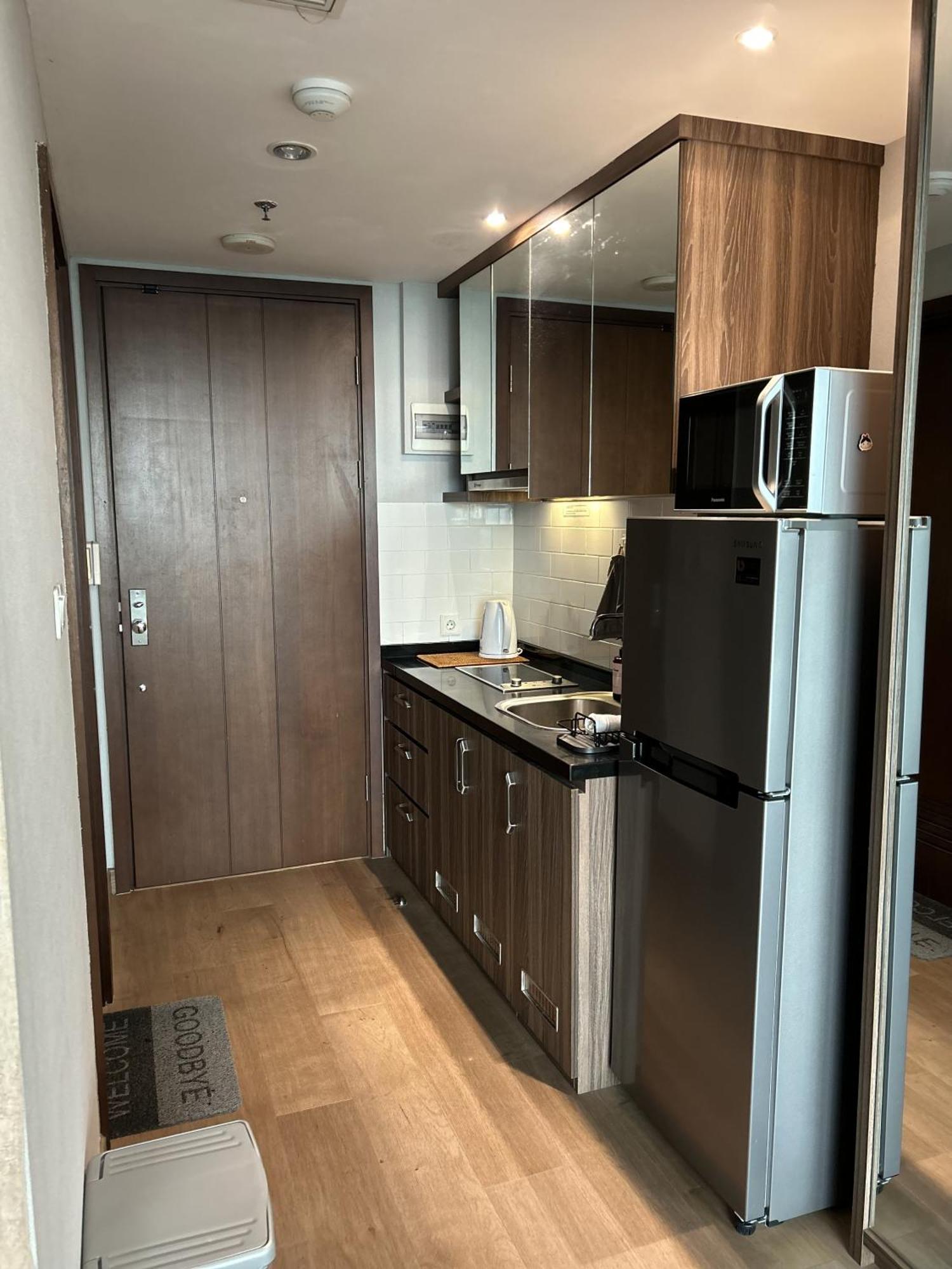 U Residence 2 Studio Apartment Pool View Tangerang Exterior photo